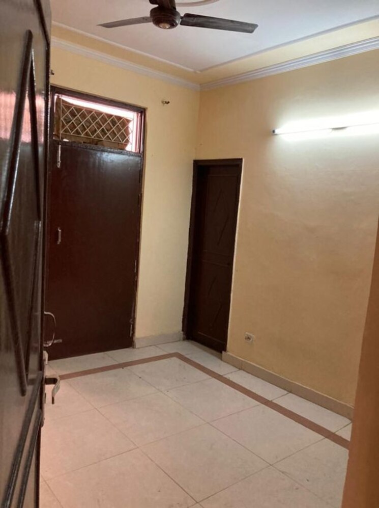 Room, sushant-lok-2 2 Bedroom 180 Sq.Mt. Builder Floor In Sector 57 Gurgaon 9854498