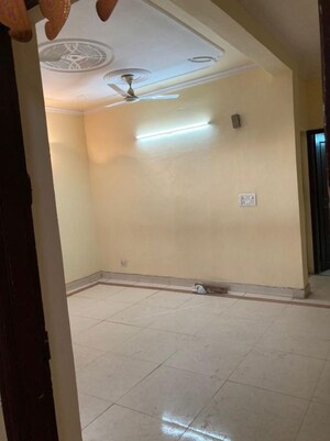 Room in 2 BHK Builder Floor at Sushant Lok 2, Sector 57 – for Rent