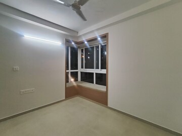 Room in  Apartment at Bhartiya Nikoo Homes Phase 2, Thanisandra Main Road – for Rent