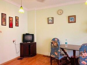 Room in 1 BHK Apartment at Summit Apartment, Goregaon East – for Sale