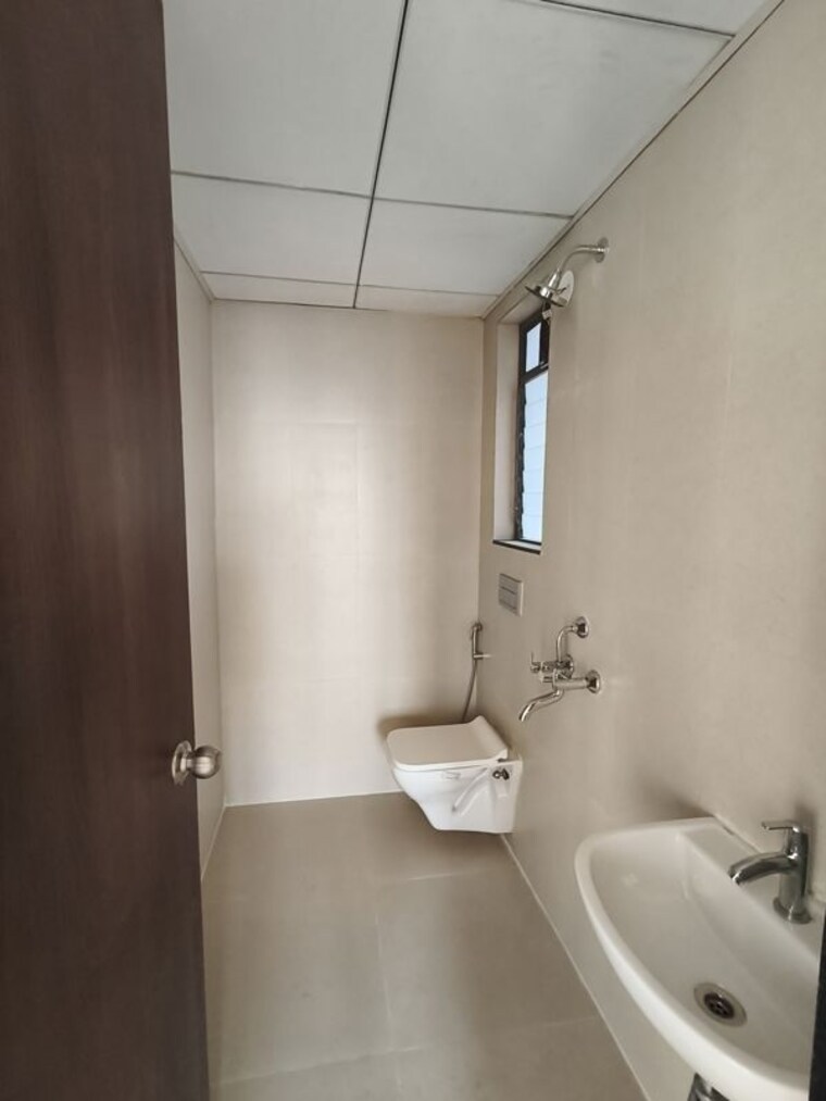 Bathroom, runwal-my-city 1.5 Bedroom 520 Sq.Ft. Apartment In Dombivli East Thane 9854534