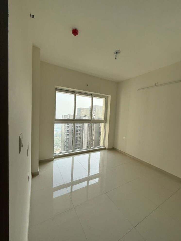 Room, lodha-amara 1 Bedroom 470 Sq.Ft. Apartment In Kolshet Road Thane 9854558