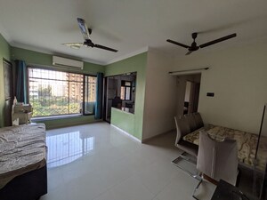 2 BHK Apartment For Rent in Tulshidham Complex, Thane West