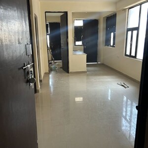 2 BHK Apartment For Rent in Maxheights Dream Homes, Sector 63