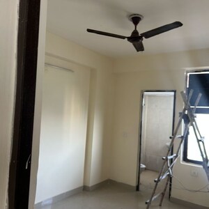 Team Area in 2 BHK Apartment at Maxheights Dream Homes, Sector 63 – for Rent