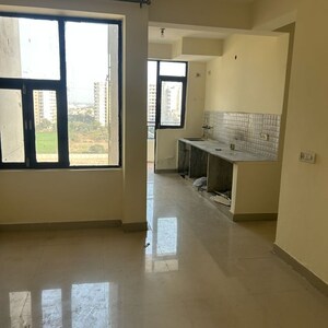 2 BHK Apartment For Rent in Maxheights Dream Homes, Sector 63