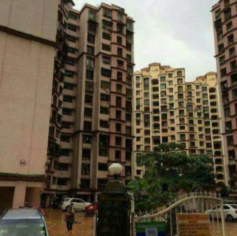 2 BHK 700 Sq.Ft. Apartment in New Mhada Towers