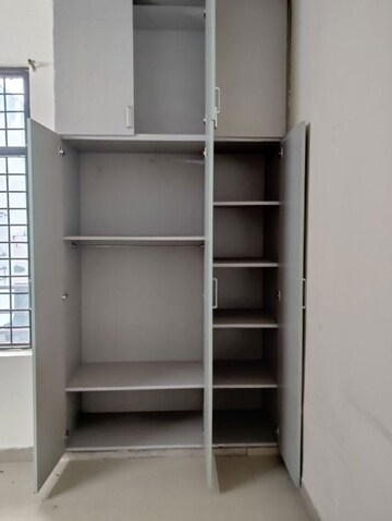  3 BHK Builder Floor at Sector 17 – for Rent