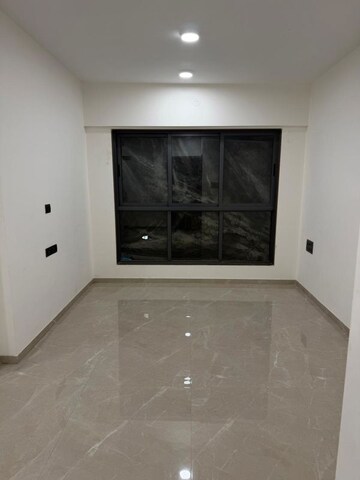 Room in 2 BHK Apartment at Sanghvi Horizon, Borivali East – for Sale