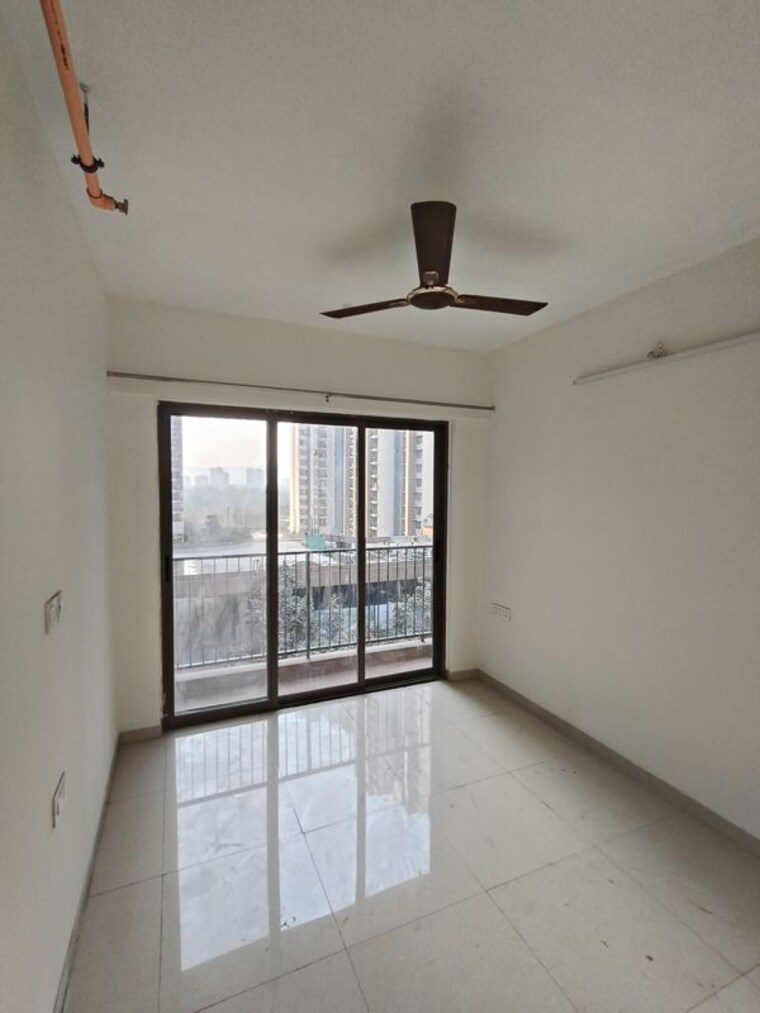 Room, runwal-gardens 1.5 Bedroom 520 Sq.Ft. Apartment In Dombivli East Thane 9854627