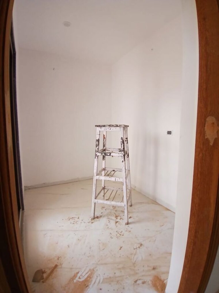 Room, sector 31 3 Bedroom 2250 Sq.Ft. Builder Floor In Sector 31 Faridabad 9854637