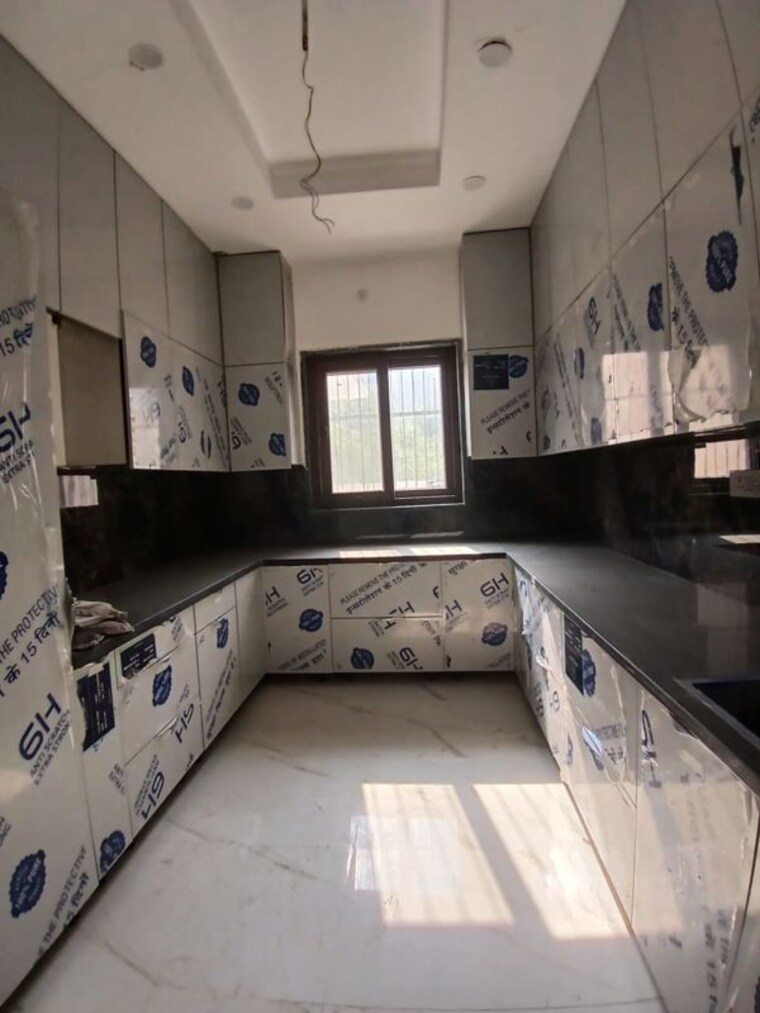 Kitchen, sector 31 3 Bedroom 2250 Sq.Ft. Builder Floor In Sector 31 Faridabad 9854637