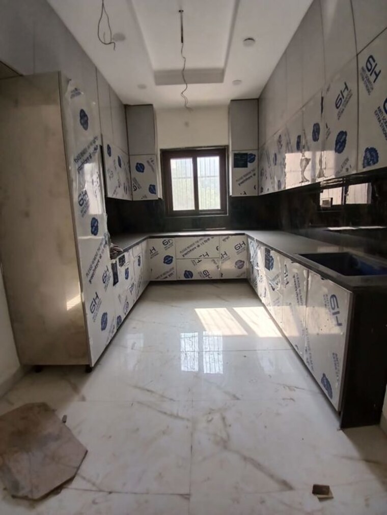 Kitchen, sector 31 3 Bedroom 2250 Sq.Ft. Builder Floor In Sector 31 Faridabad 9854637