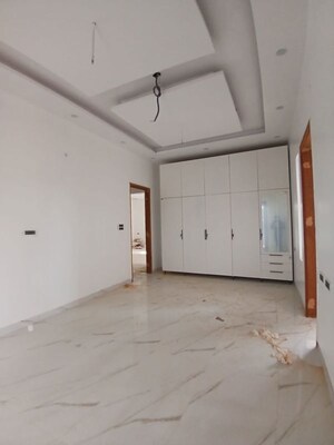 Room in 3 BHK Builder Floor at Sector 31 – for Sale