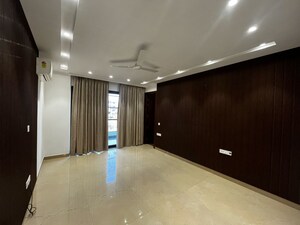 Kitchen in 3 BHK Builder Floor at Sector 42 – for Rent