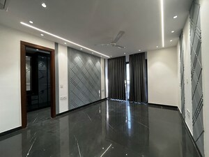 Kitchen in 3 BHK Builder Floor at Sector 42 – for Rent