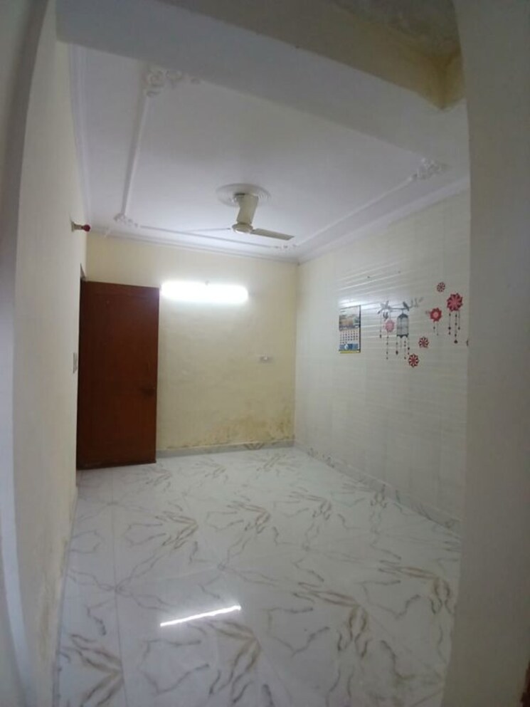 Bathroom, sector 30 2 Bedroom 1600 Sq.Ft. Builder Floor In Sector 30 Faridabad 9854643