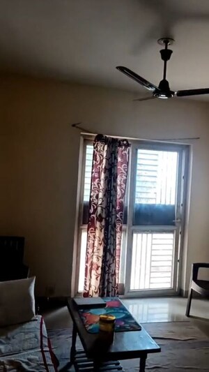 Furnished Amenities in 4 BHK Builder Floor at BPTP Park Elite Floor II, Sector 75 – for Rent