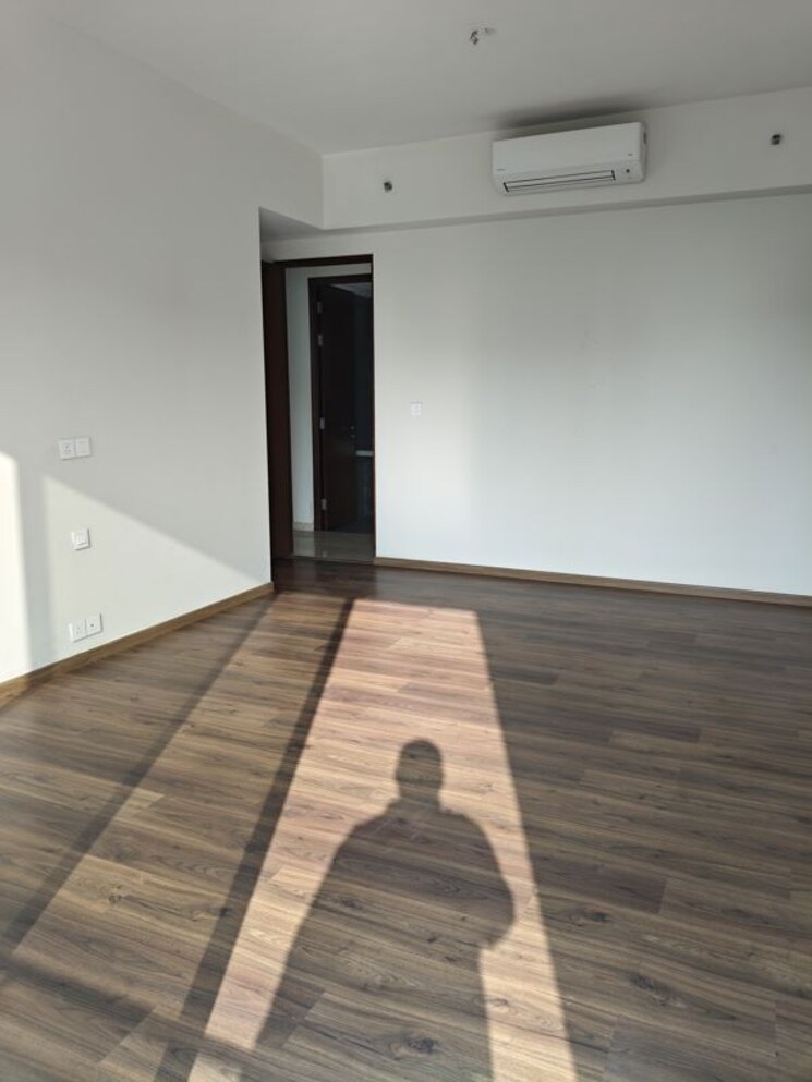 Room, kalpataru-vista 3 Bedroom 3047 Sq.Ft. Apartment In Sector 128 Noida 9854647