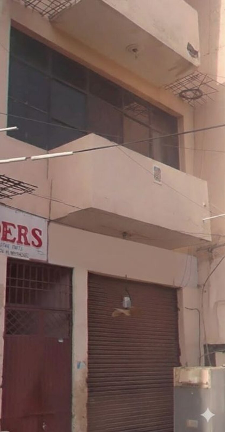 Floor Plan, sector 45 Commercial Shop 200 Sq.Ft. In Sector 45 Chandigarh 9854648