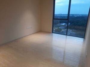 Room in 5 BHK Apartment at Embassy Lake Terraces, Hebbal Kempapura – for Rent