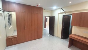 Room in 3 BHK Apartment at Poulomi Avante, Kokapet – for Rent