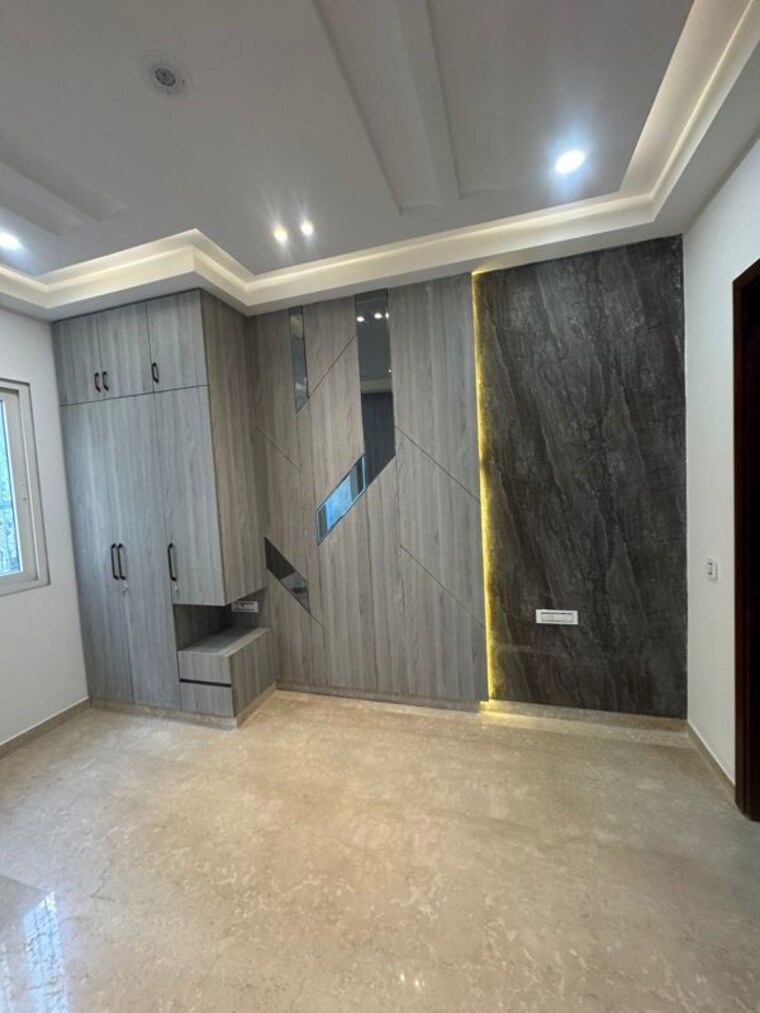 Bedroom, paschim vihar 3 Bedroom 150 Sq.Yd. Builder Floor In Paschim Vihar Delhi 9854698