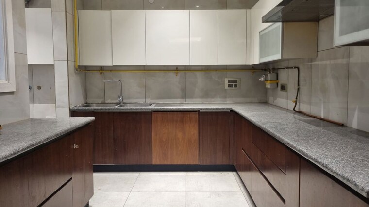 Kitchen, hauz khas enclave 3 Bedroom 285 Sq.Ft. Builder Floor In Hauz Khas Enclave Delhi 9854705