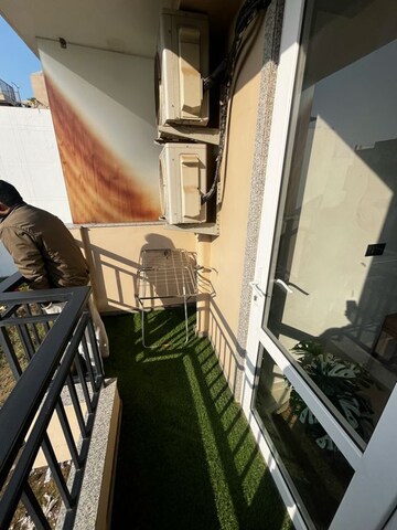 Balcony in 1 BHK Builder Floor at Sector 42 – for Rent