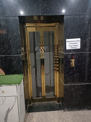 Lift in 3 BHK Builder Floor at Rajpur Khurd Extension – for Sale