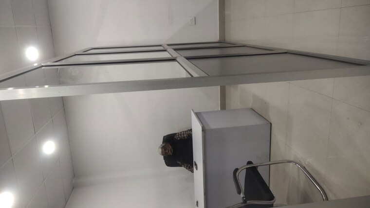 undefined, vibhuti khand Commercial Office Space 450 Sq.Ft. In Vibhuti Khand Lucknow 9854720