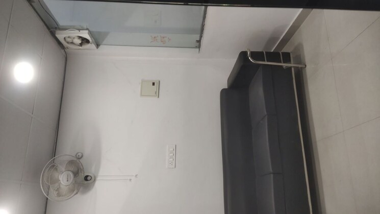 undefined, vibhuti khand Commercial Office Space 450 Sq.Ft. In Vibhuti Khand Lucknow 9854720