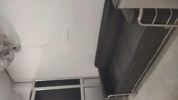 undefined, vibhuti khand Commercial Office Space 450 Sq.Ft. In Vibhuti Khand Lucknow 9854720