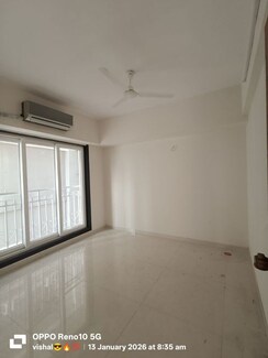 2 BHK + Servant Room Apartment For Rent in Yash Trinity