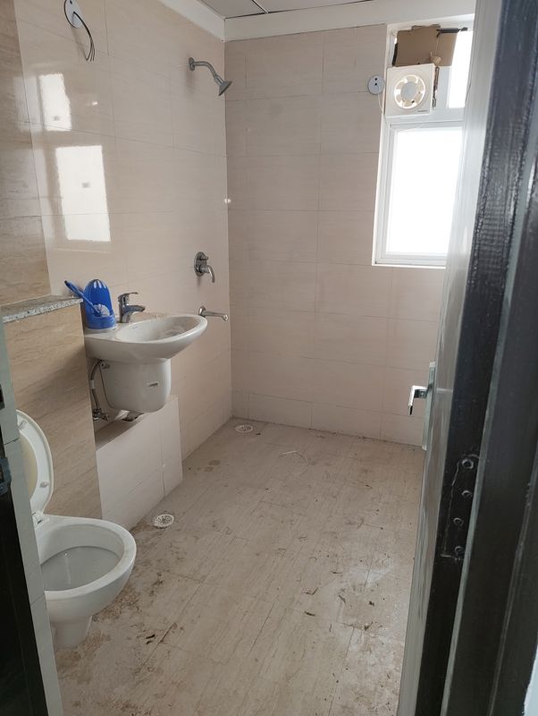 3 BHK Apartment For Sale in Nirala Estate II