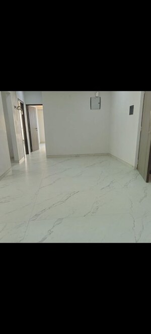 Room in 3 BHK Apartment at Rishabraj Blue Lotus, Khar West – for Rent