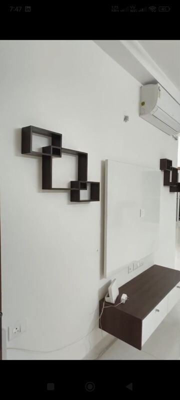 Room in 3 BHK Apartment at Prestige Beverly Hills, Kokapet – for Rent