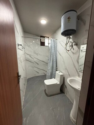 Bathroom in 1 BHK Builder Floor at DLF City Phase III, Sector 24 – for Rent