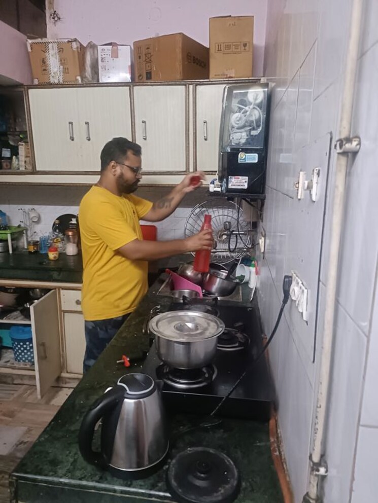 Kitchen, rajendra nagar 2 Bedroom 927 Sq.Ft. Builder Floor In Rajendra Nagar Ghaziabad 9854804