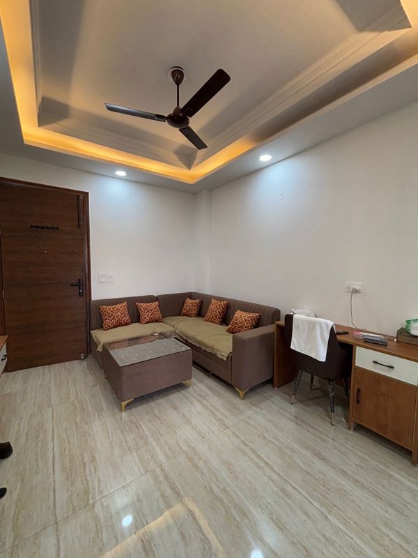 1 BHK 1100 Sq.Ft. Builder Floor in DLF City Phase III