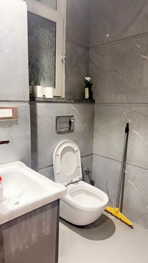 Bathroom in 3.5 BHK Builder Floor at Safdarjung Enclave – for Rent