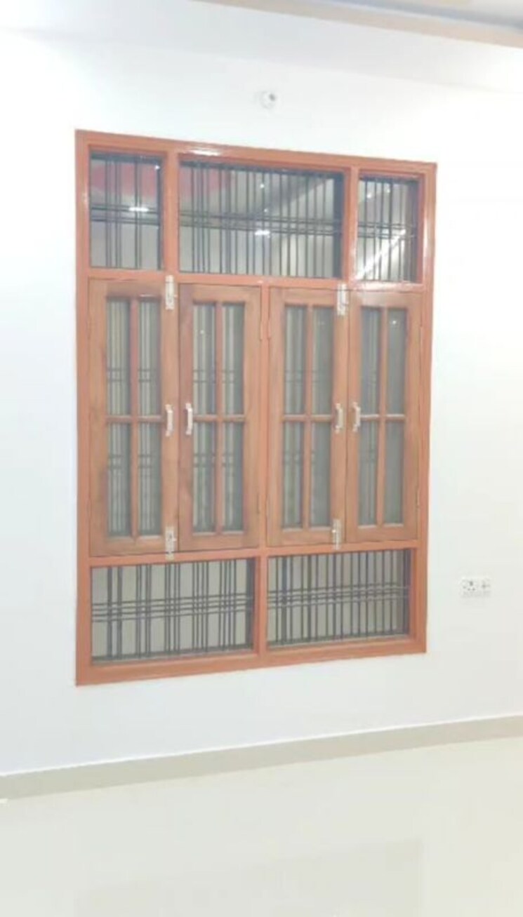 Room, indira nagar 4 Bedroom 1050 Sq.Ft. Villa In Indira Nagar Lucknow 9854853