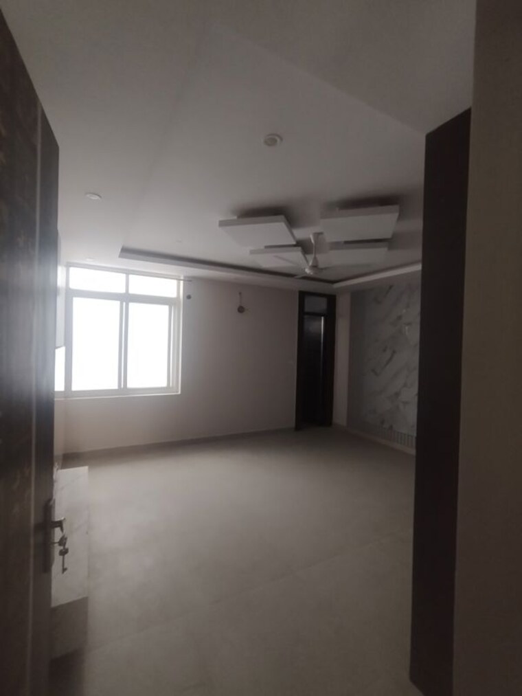 Room, vineet khand 6 Bedroom 3200 Sq.Ft. Independent House In Vineet Khand Lucknow 9854858