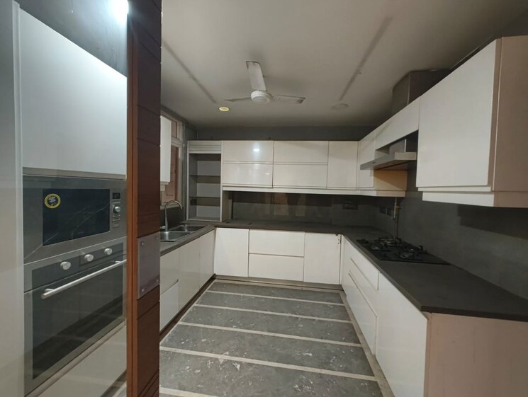 Kitchen, greater kailash ii 4 Bedroom 310 Sq.Yd. Builder Floor In Greater Kailash ii Delhi 9854861