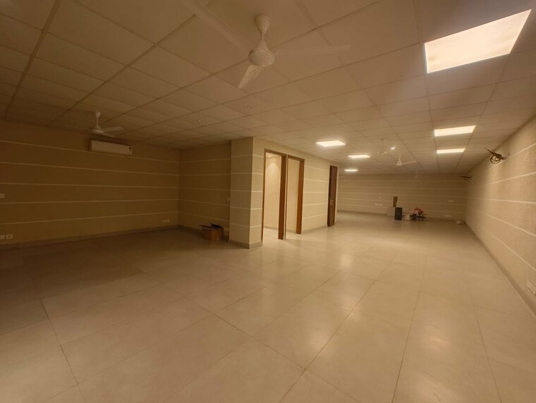 Floor Plan, greater kailash ii Commercial Office Space 300 Sq.Yd. In Greater Kailash ii Delhi 9854865