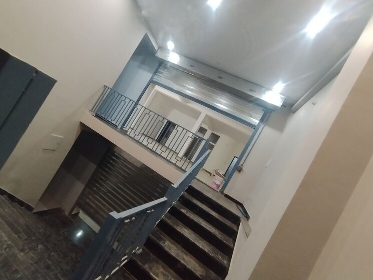 undefined, gomti nagar Commercial Office Space 1460 Sq.Ft. In Gomti Nagar Lucknow 9854839
