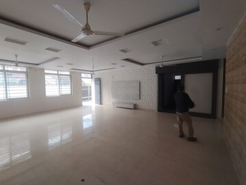  Office Space For Rent in Gomti Nagar