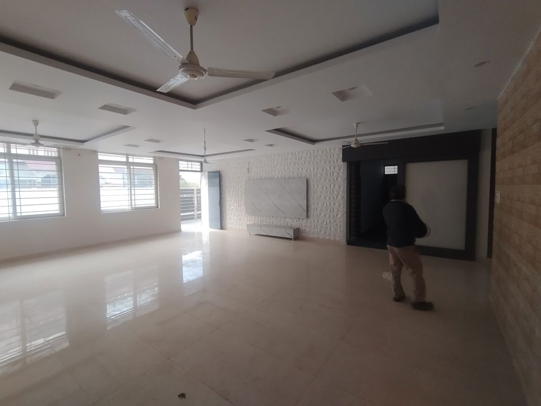 Office Space For Rent in Gomti Nagar