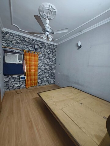 Bedroom in 2 BHK Builder Floor at Masjid Moth – for Rent