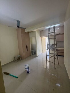1 BHK Apartment For Rent in Pyramid Altia